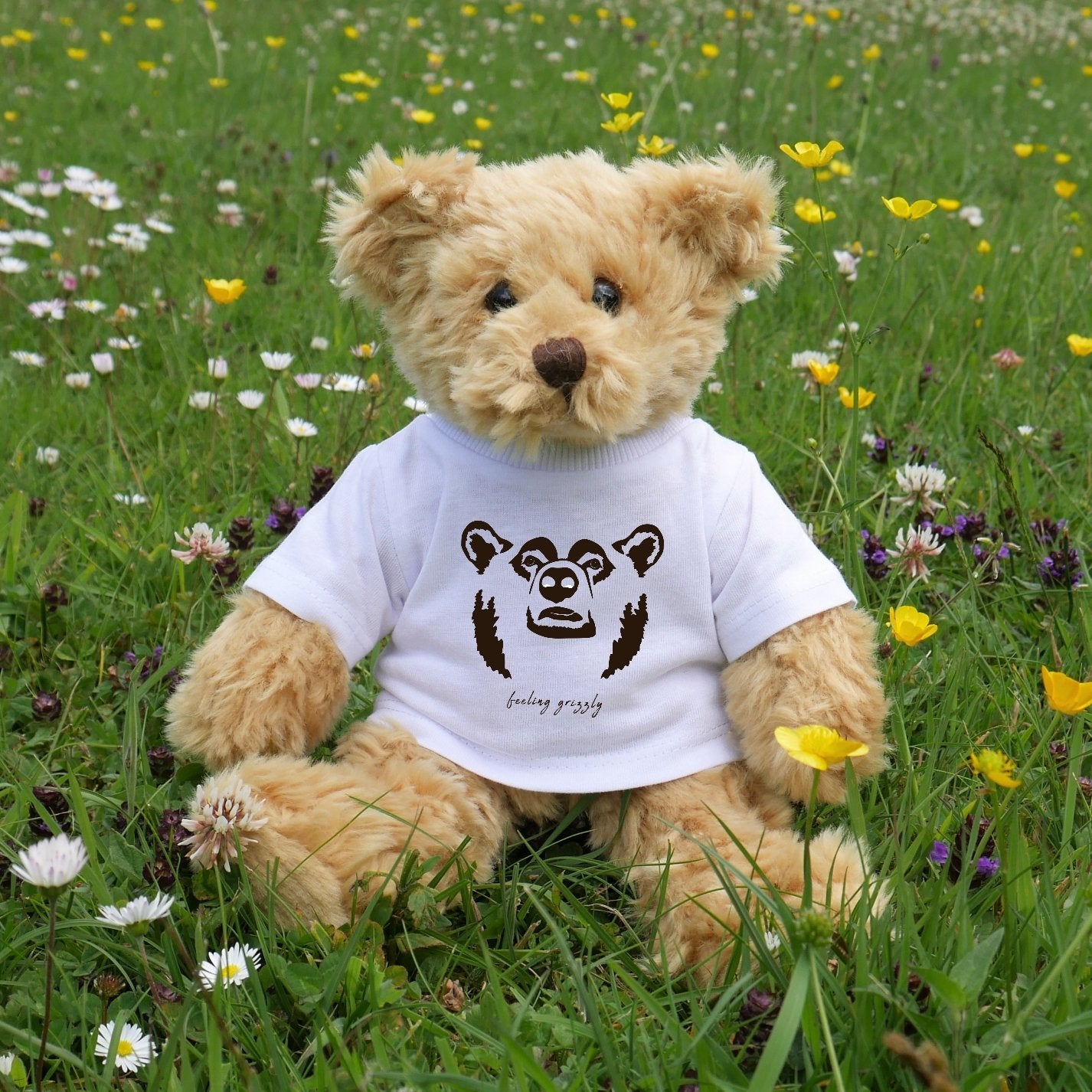 Teddy Bear in Feeling Grizzly T-Shirt - Scarf Monkey